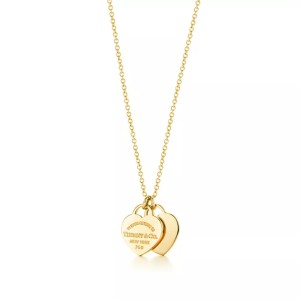 Return to Tiffany™ Mini Double Heart Tag Pendant in Yellow Gold Front